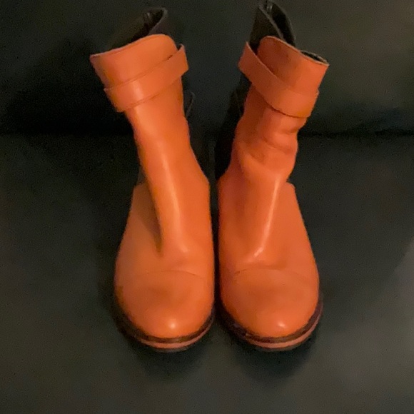 Wolverine 1000 Mile Booties - Picture 2 of 10